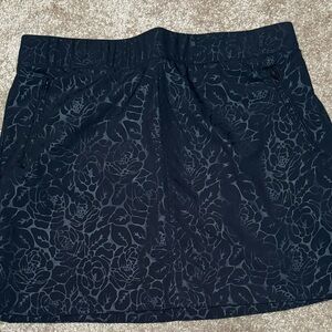 Orvis skort-black with subtle print, xl
